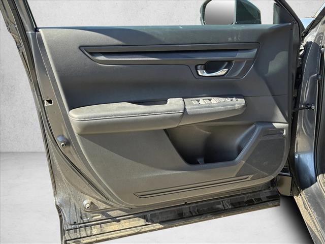 Used 2025 Honda CR-V LX image 12