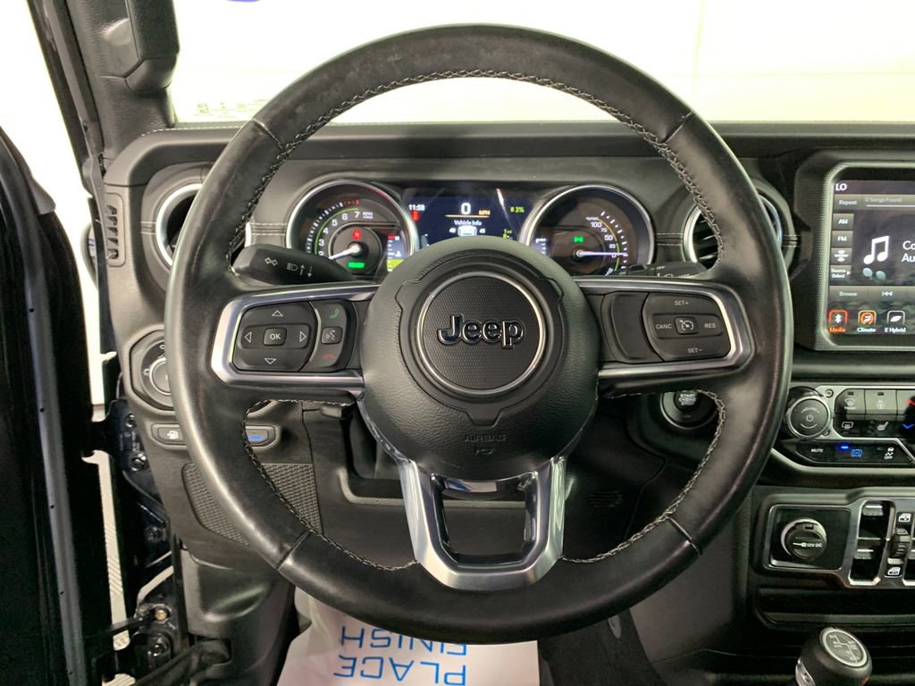 Used 2023 Jeep Wrangler Unlimited Sahara w/ Cold Weather Group AWD/4WD image 22