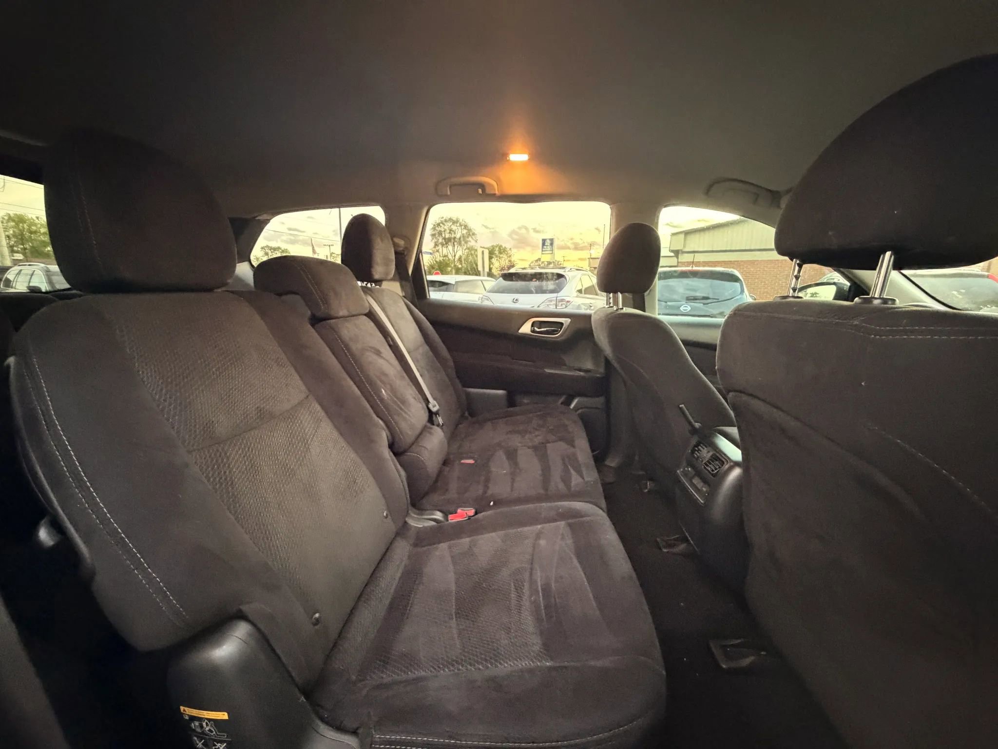 Used 2014 Nissan Pathfinder S FWD image 25