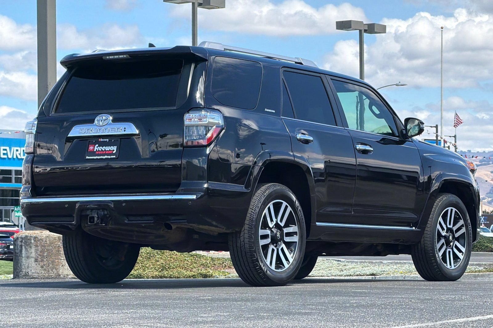 Used 2019 Toyota 4Runner Limited AWD/4WD image 4
