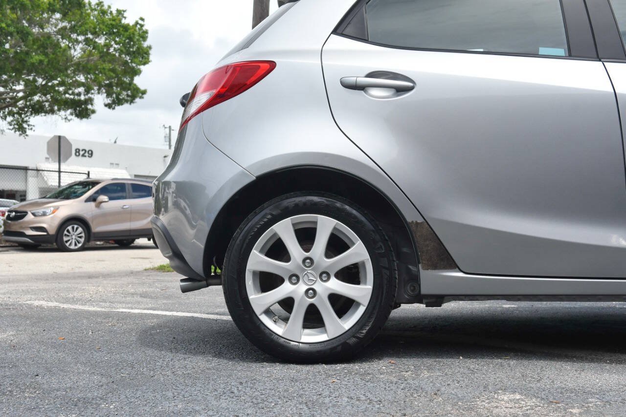 Used 2011 MAZDA MAZDA2 Touring FWD image 35