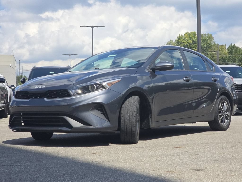 Used 2023 Kia Forte LXS FWD image 9