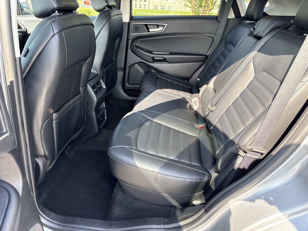 Used 2024 Ford Edge SEL AWD/4WD image 24