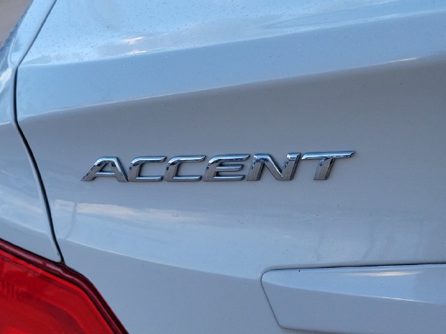 Used 2015 Hyundai Accent GLS w/ Option Group 02 FWD image 3