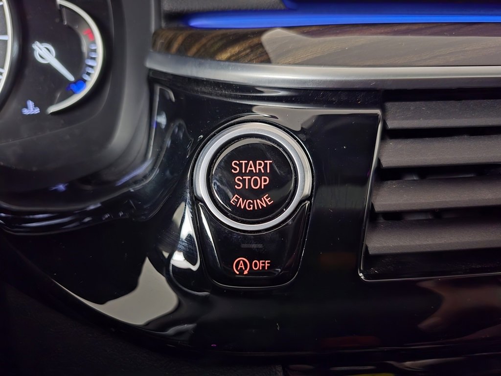 Used 2019 BMW 530i xDrive w/ Convenience Package image 19