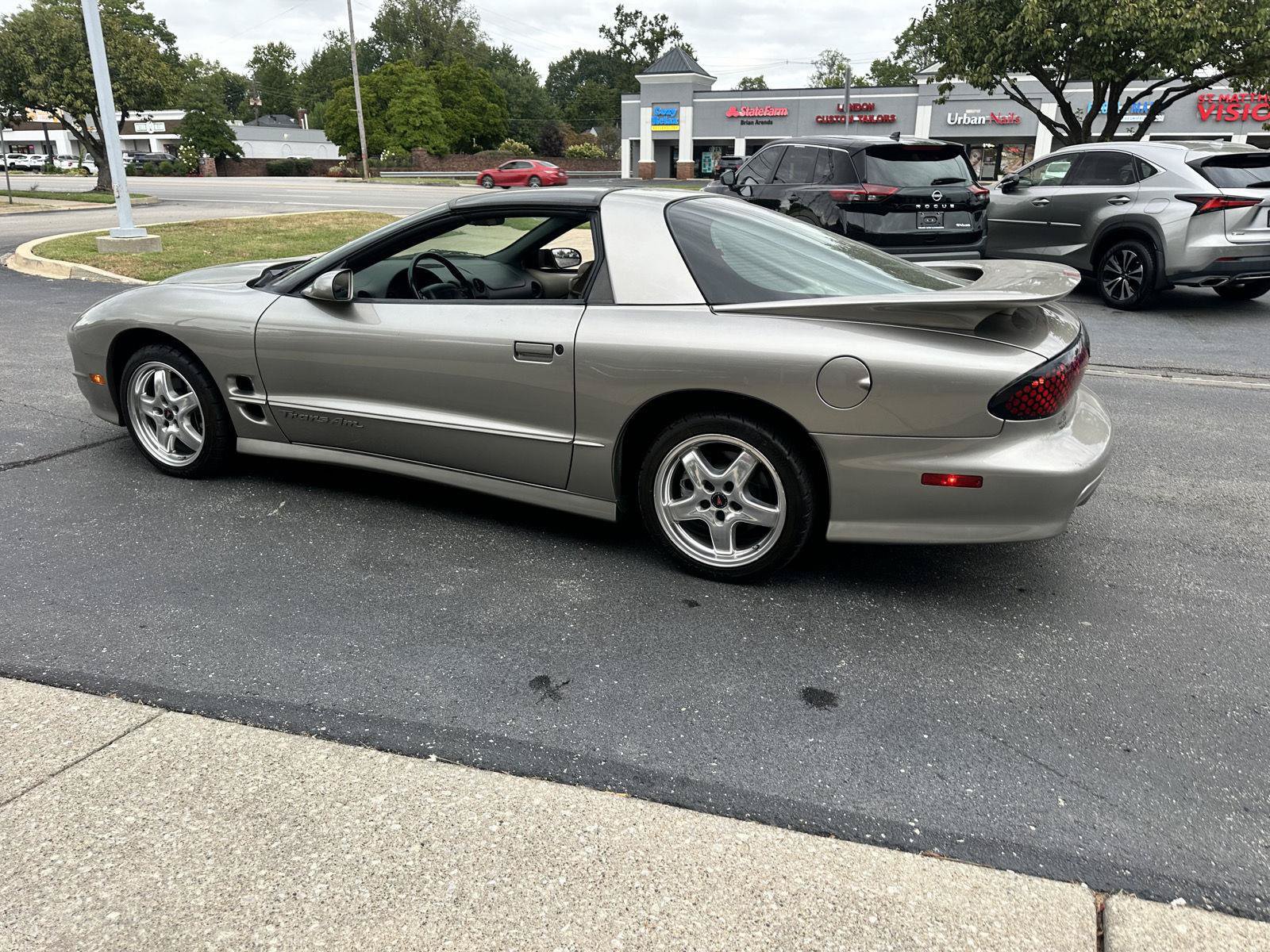 Used 2002 Pontiac Firebird Trans Am w/ SLP Firehawk Pkg RWD image 6