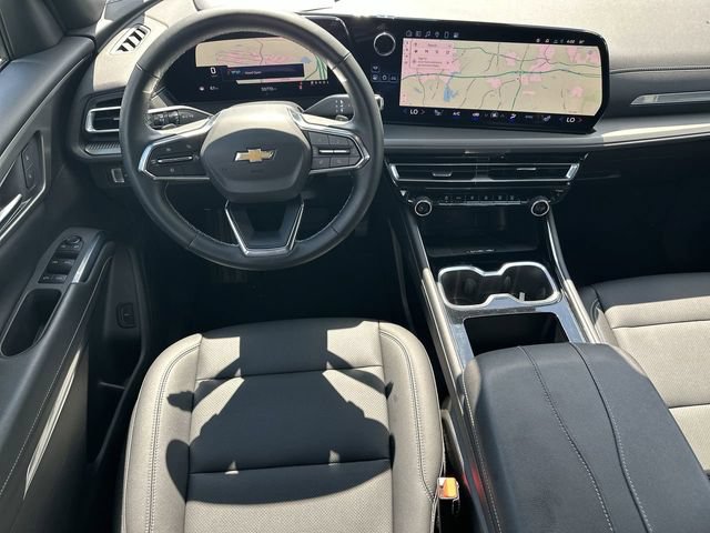 Certified 2025 Chevrolet Traverse LT FWD image 20