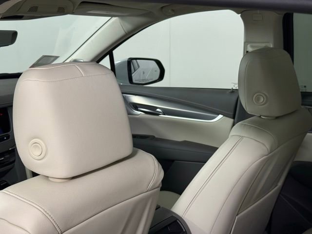 New 2025 Cadillac XT5 Premium Luxury w/ Technology Package FWD image 24
