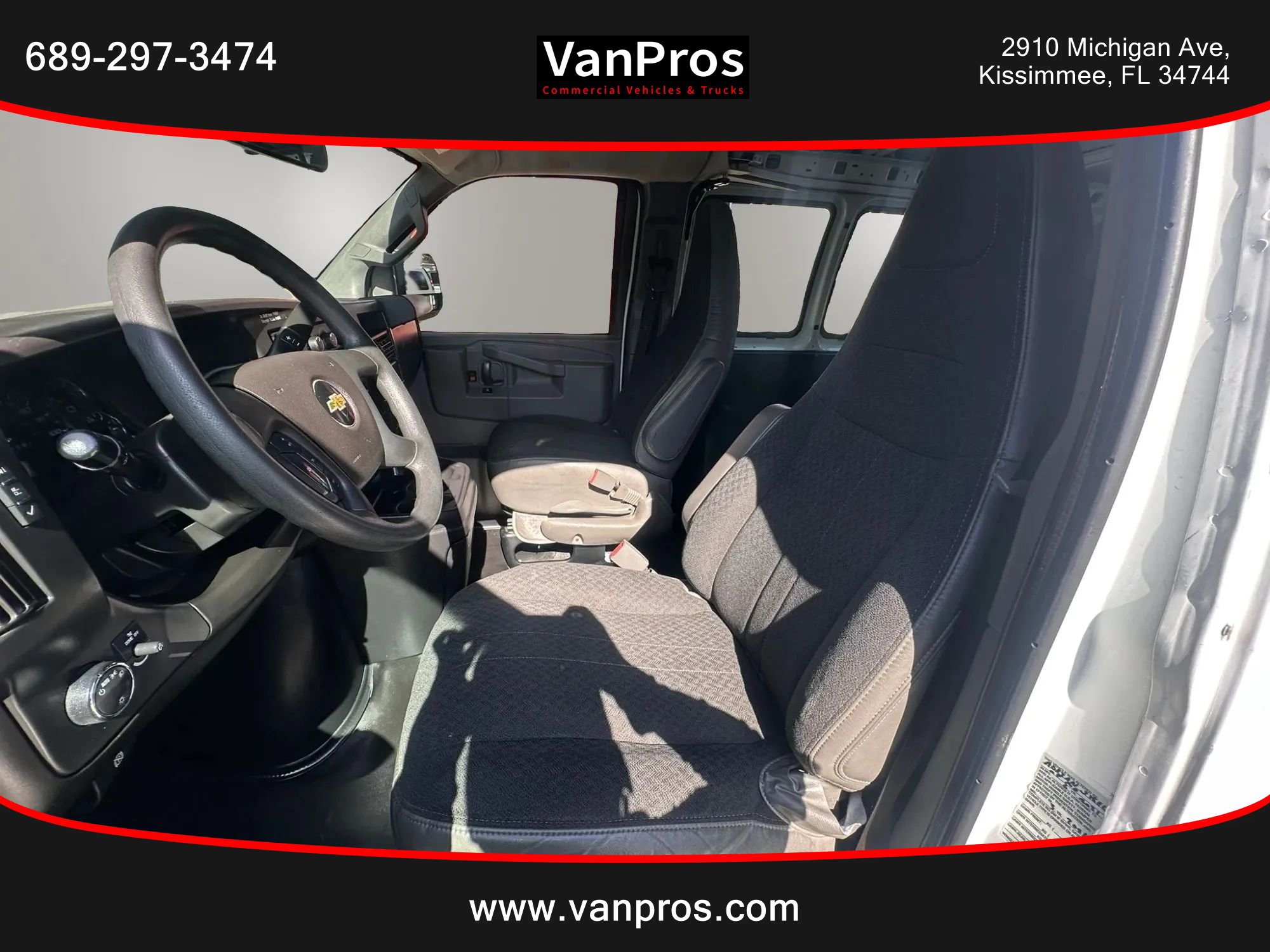Used 2021 Chevrolet Express 2500 w/ Driver Convenience Package RWD image 9