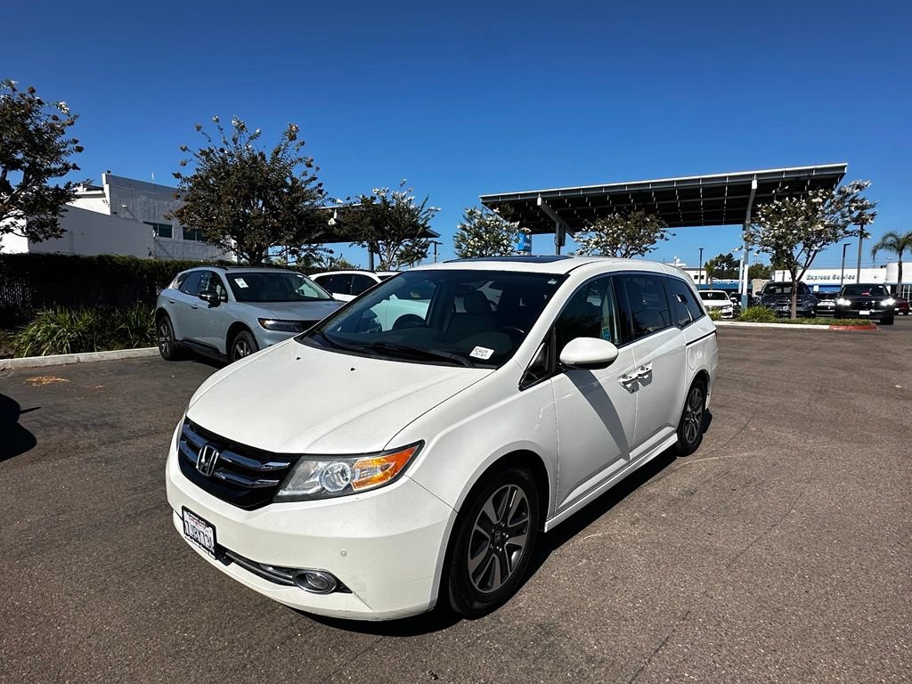Used 2015 Honda Odyssey Touring image 2
