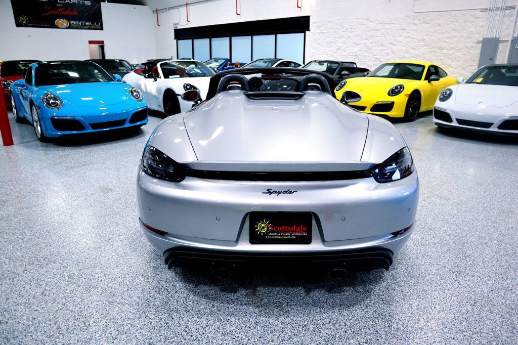 Used 2023 Porsche 718 Boxster Spyder RWD image 15