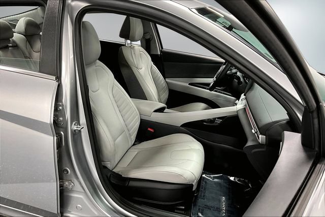 Used 2023 Hyundai Elantra Limited FWD image 27