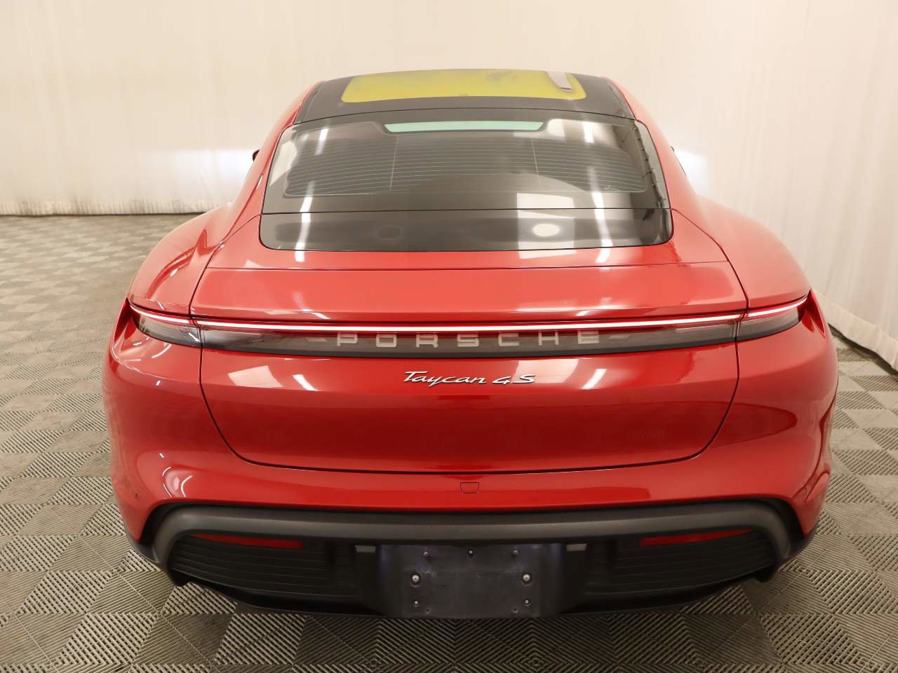 Used 2020 Porsche Taycan 4S image 5