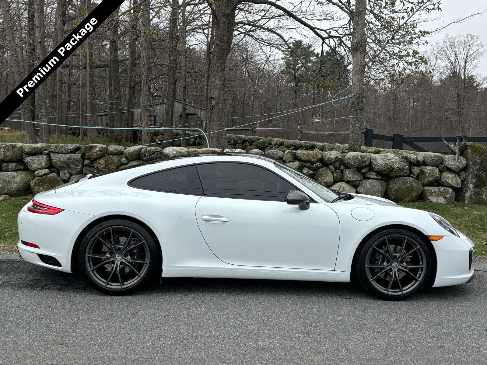 Used 2018 Porsche 911 Carrera T RWD image 2