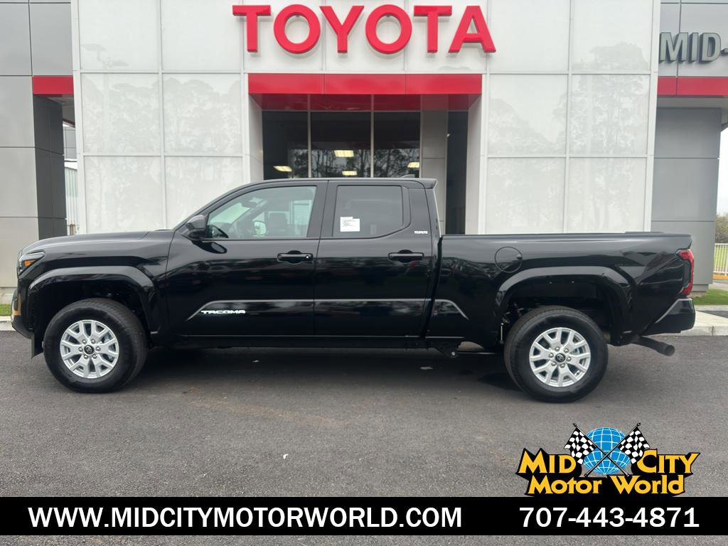 New 2025 Toyota Tacoma SR5