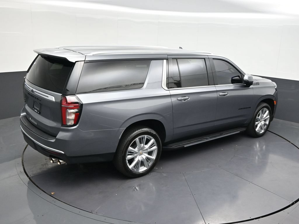 Used 2021 Chevrolet Suburban High Country AWD/4WD image 21