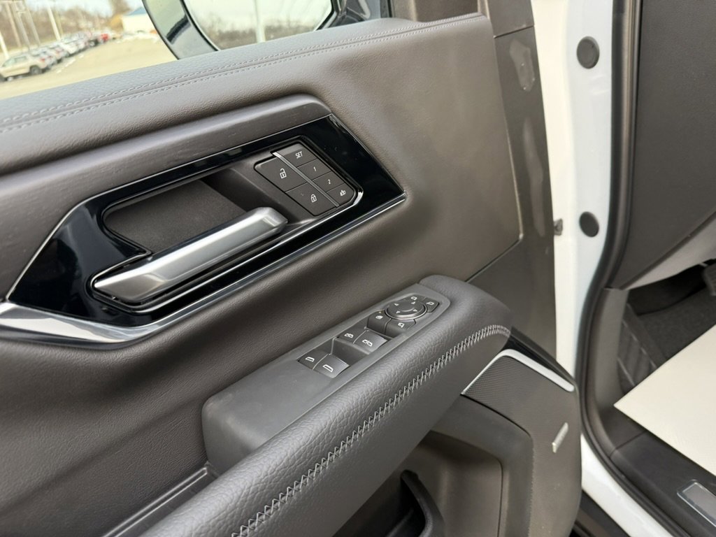 New 2026 GMC Yukon Denali w/ Denali Reserve Package image 16