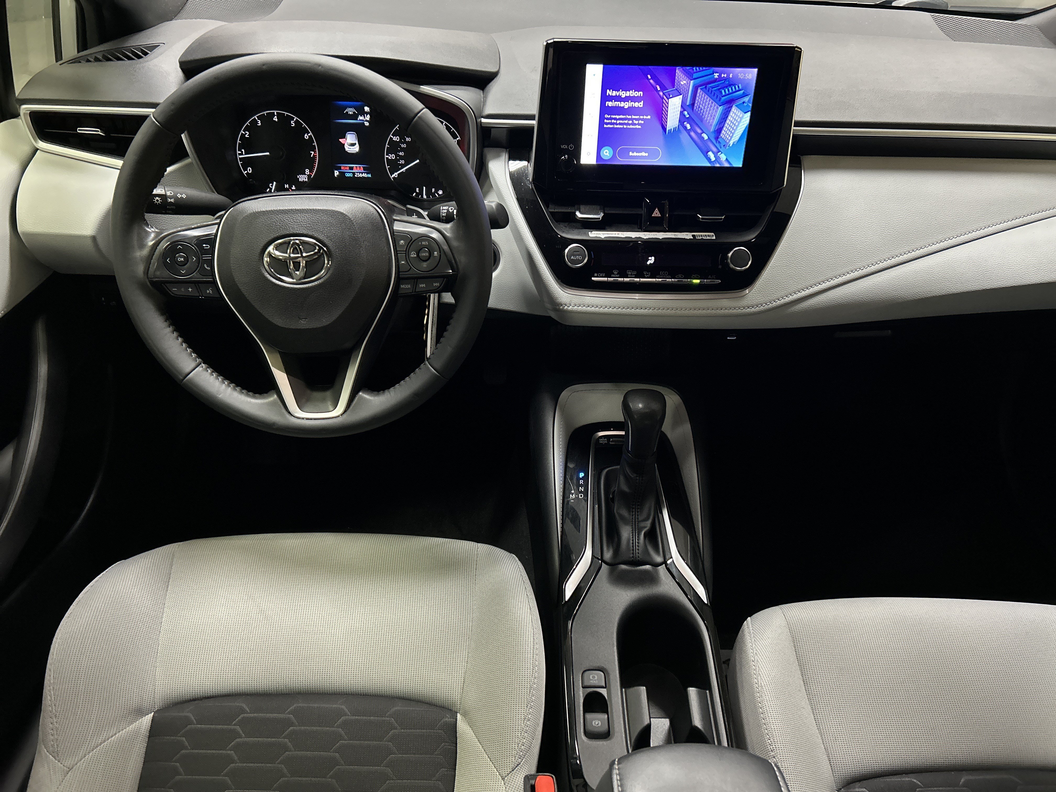 Used 2023 Toyota Corolla SE FWD image 30