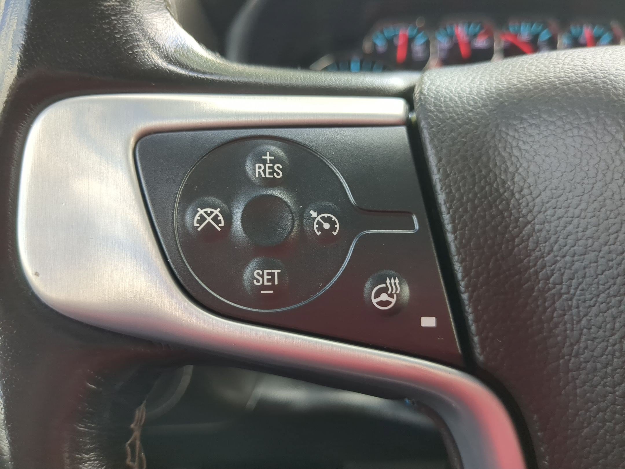 Used 2018 GMC Sierra 1500 SLT w/ SLT Preferred Package AWD/4WD image 17