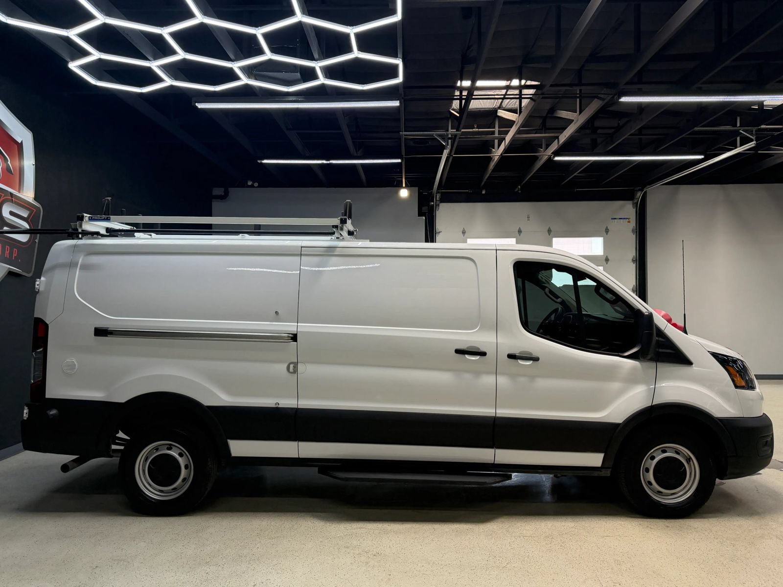 Used 2024 Ford Transit 250 Low Roof w/ Fleet Fuel Economy Package RWD image 10