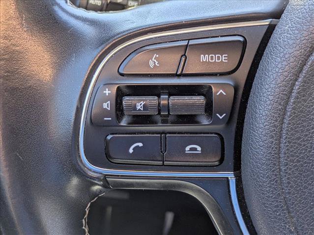 Used 2022 Kia Niro EX FWD image 11