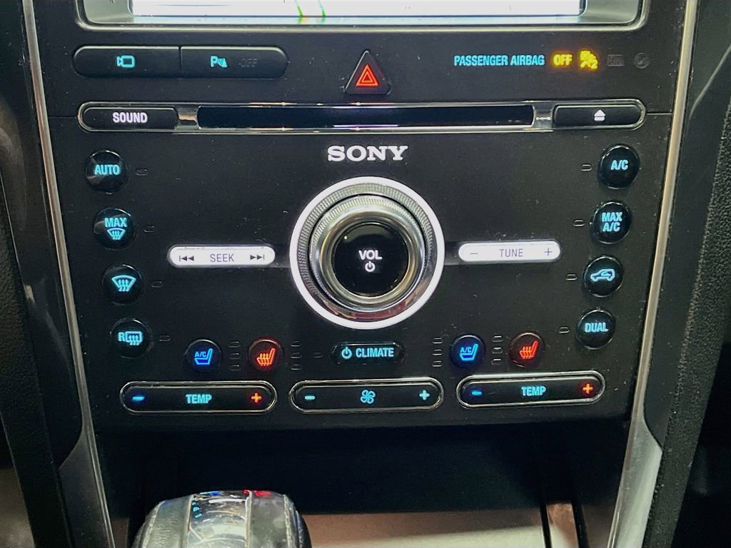 Used 2018 Ford Explorer Limited image 16