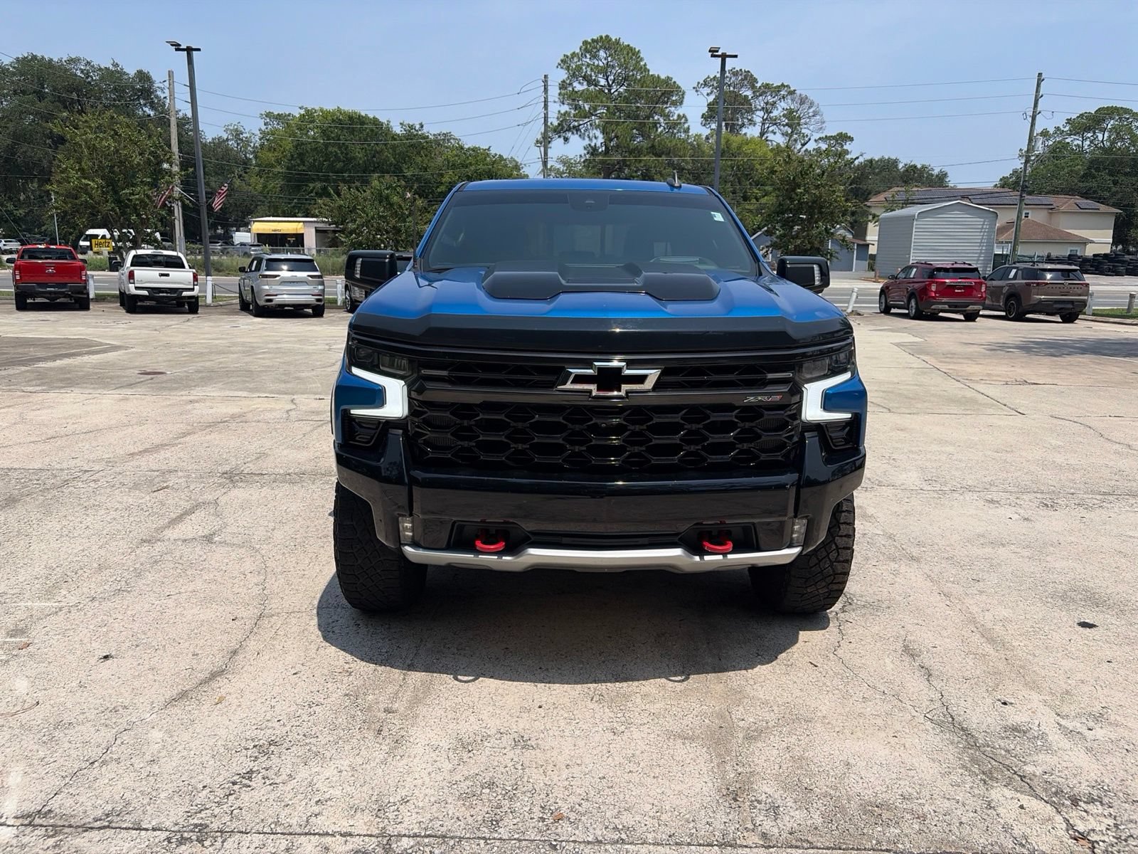 Used 2022 Chevrolet Silverado 1500 ZR2 w/ Technology Package AWD/4WD image 1