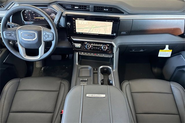 New 2026 GMC Sierra 3500 Denali w/ Denali Reserve Package image 15