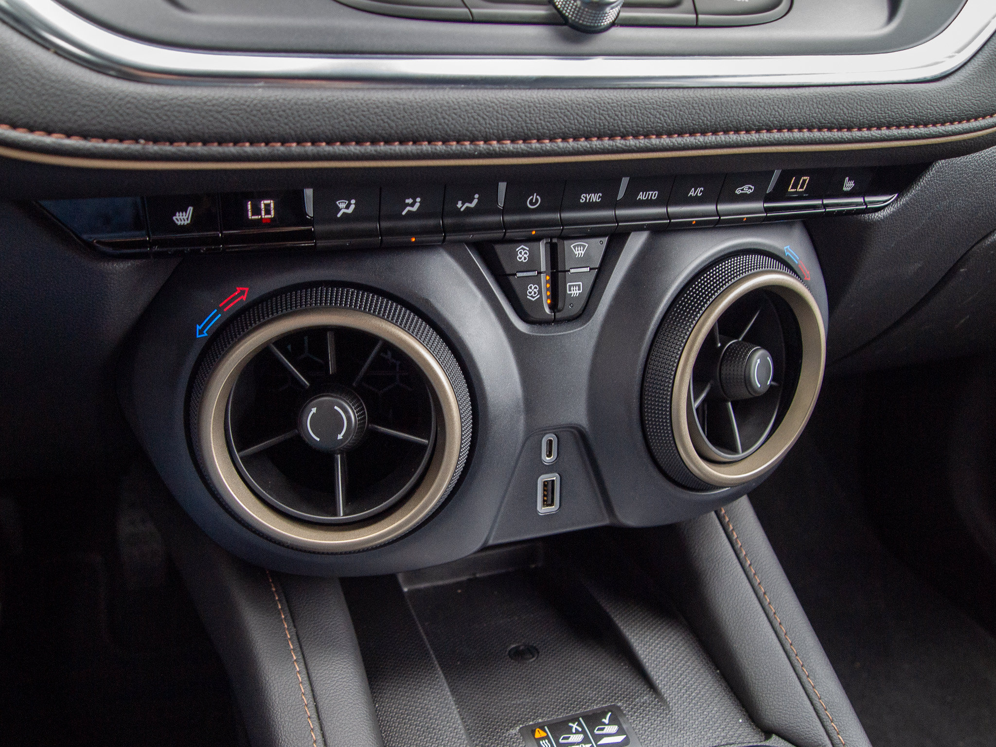 Used 2023 Chevrolet Blazer Premier FWD image 18