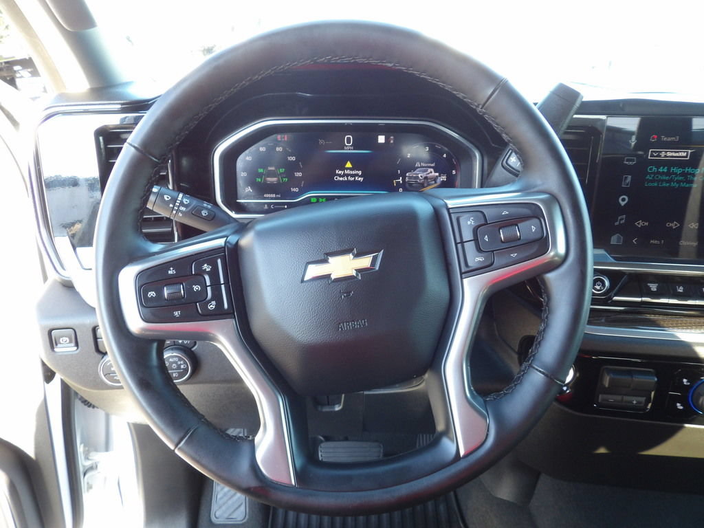 Used 2025 Chevrolet Silverado 3500 LT w/ Safety Package AWD/4WD image 20