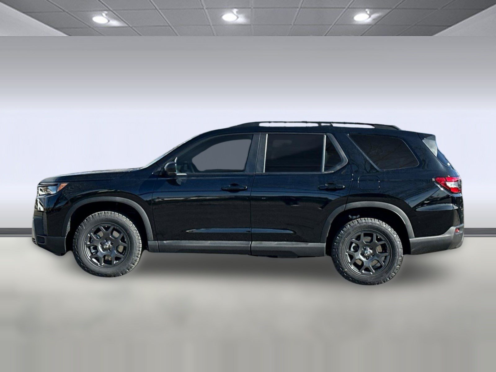 New 2026 Honda Pilot TrailSport image 2