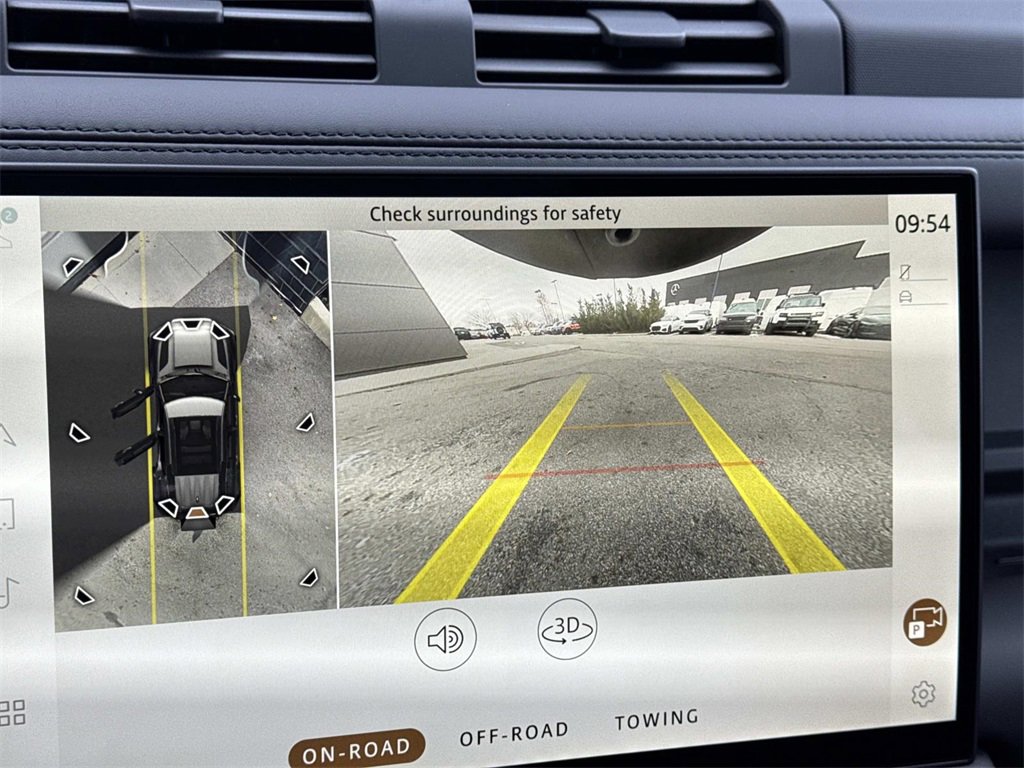 New 2026 Land Rover Defender 110 X-Dynamic SE image 24