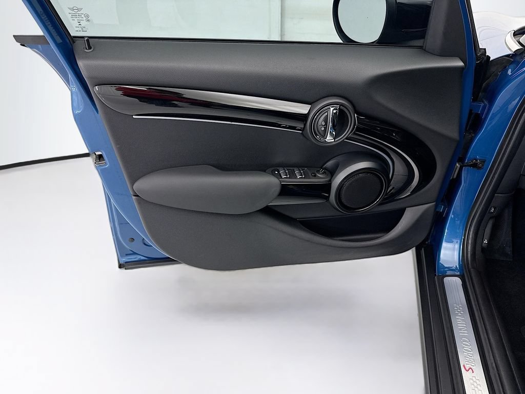 Certified 2023 MINI Cooper S FWD image 27
