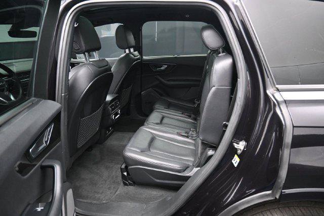 Used 2019 Audi Q7 3.0T Prestige AWD/4WD image 29