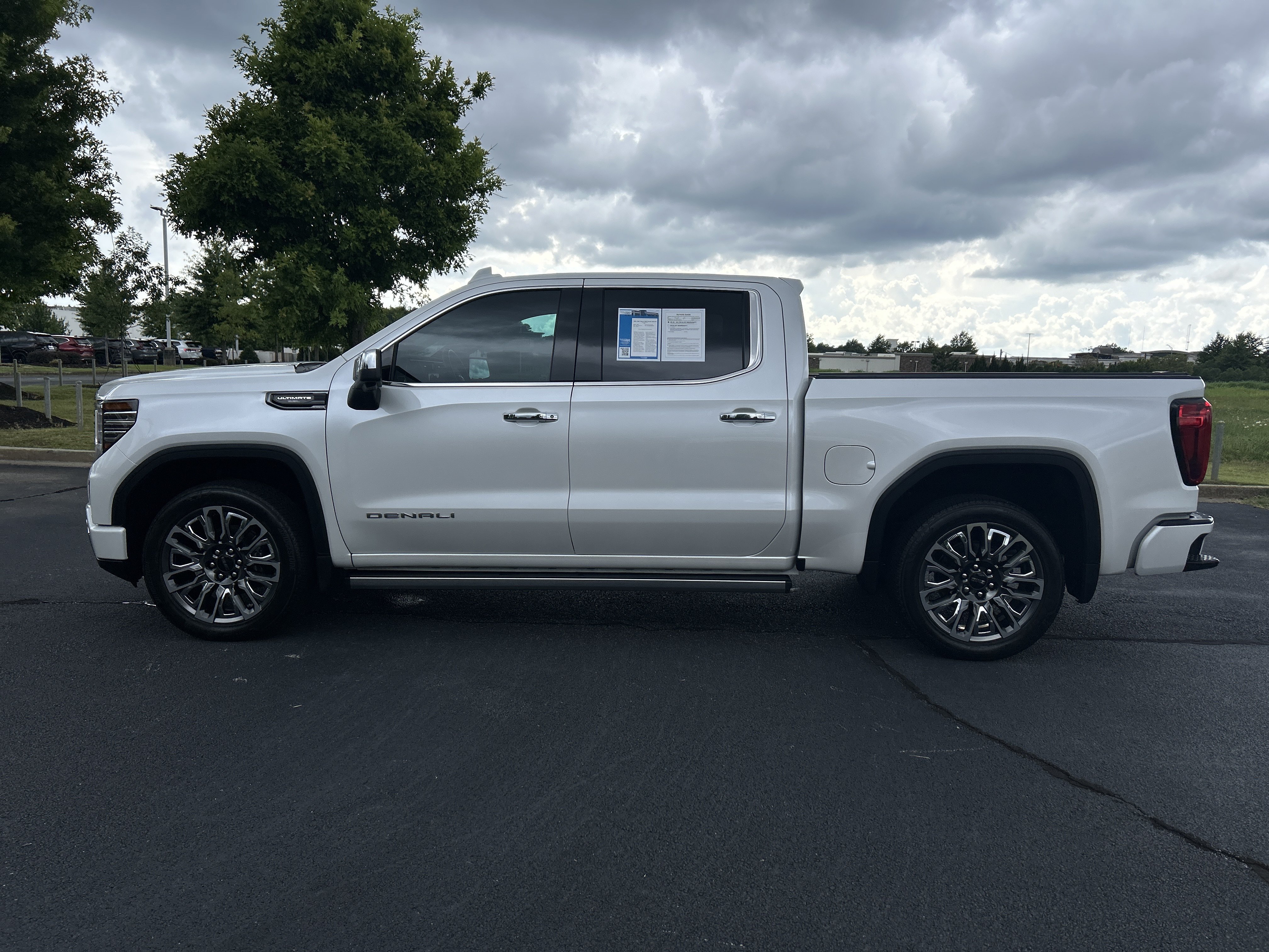 Used 2024 GMC Sierra 1500 Denali Ultimate AWD/4WD image 6