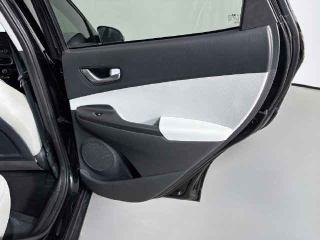 Used 2023 Hyundai Kona SEL w/ Convenience Package FWD image 27
