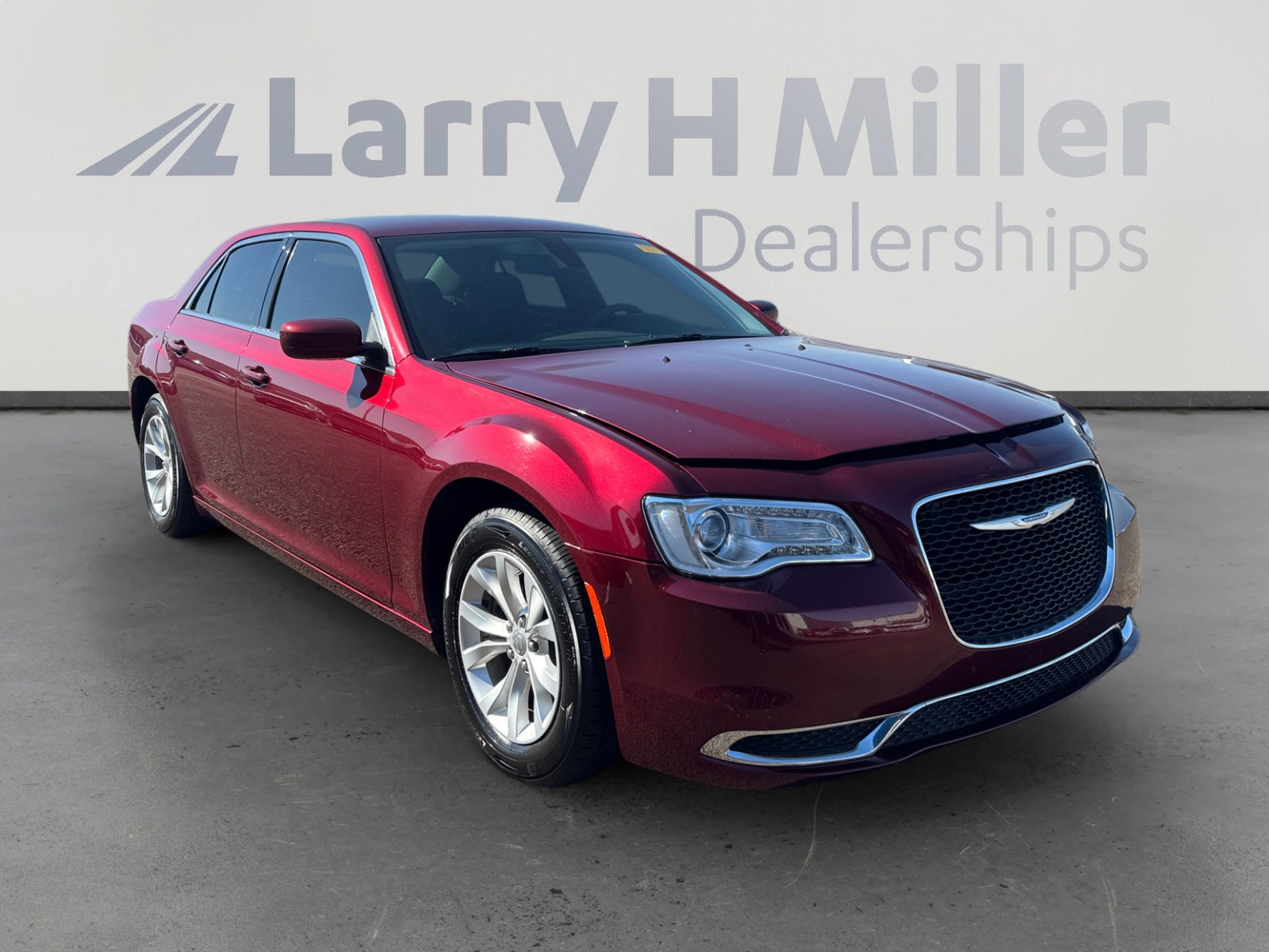 Certified 2022 Chrysler 300 Touring image 7