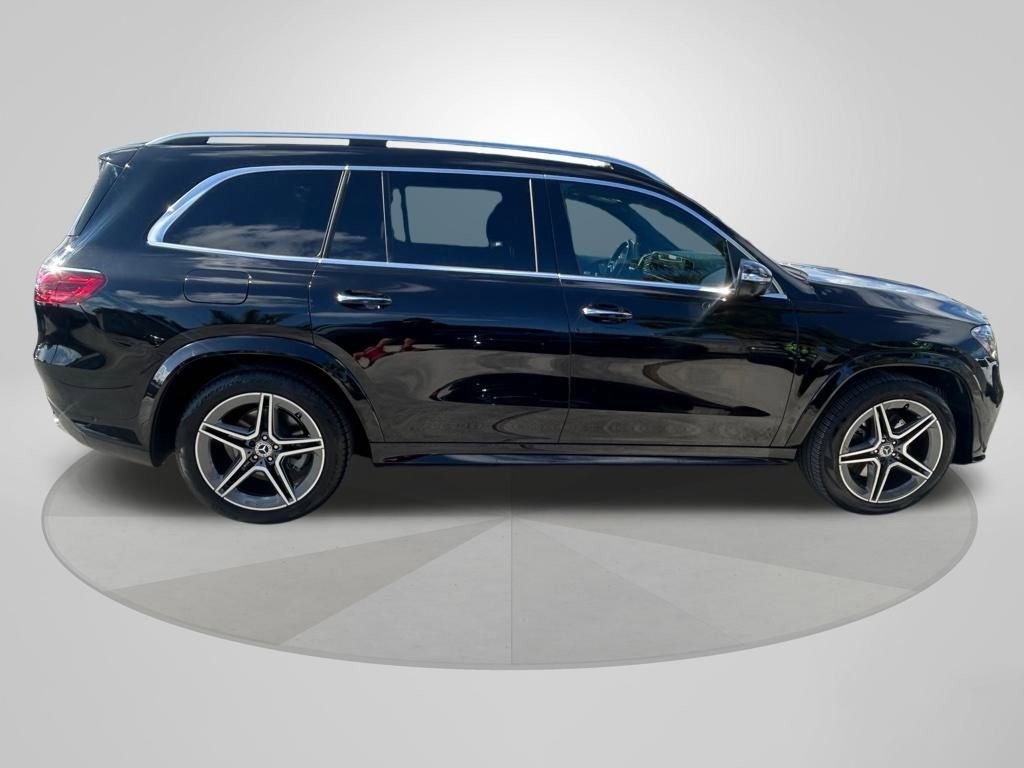 Used 2024 Mercedes-Benz GLS 450 4MATIC w/ AMG Line Exterior image 8