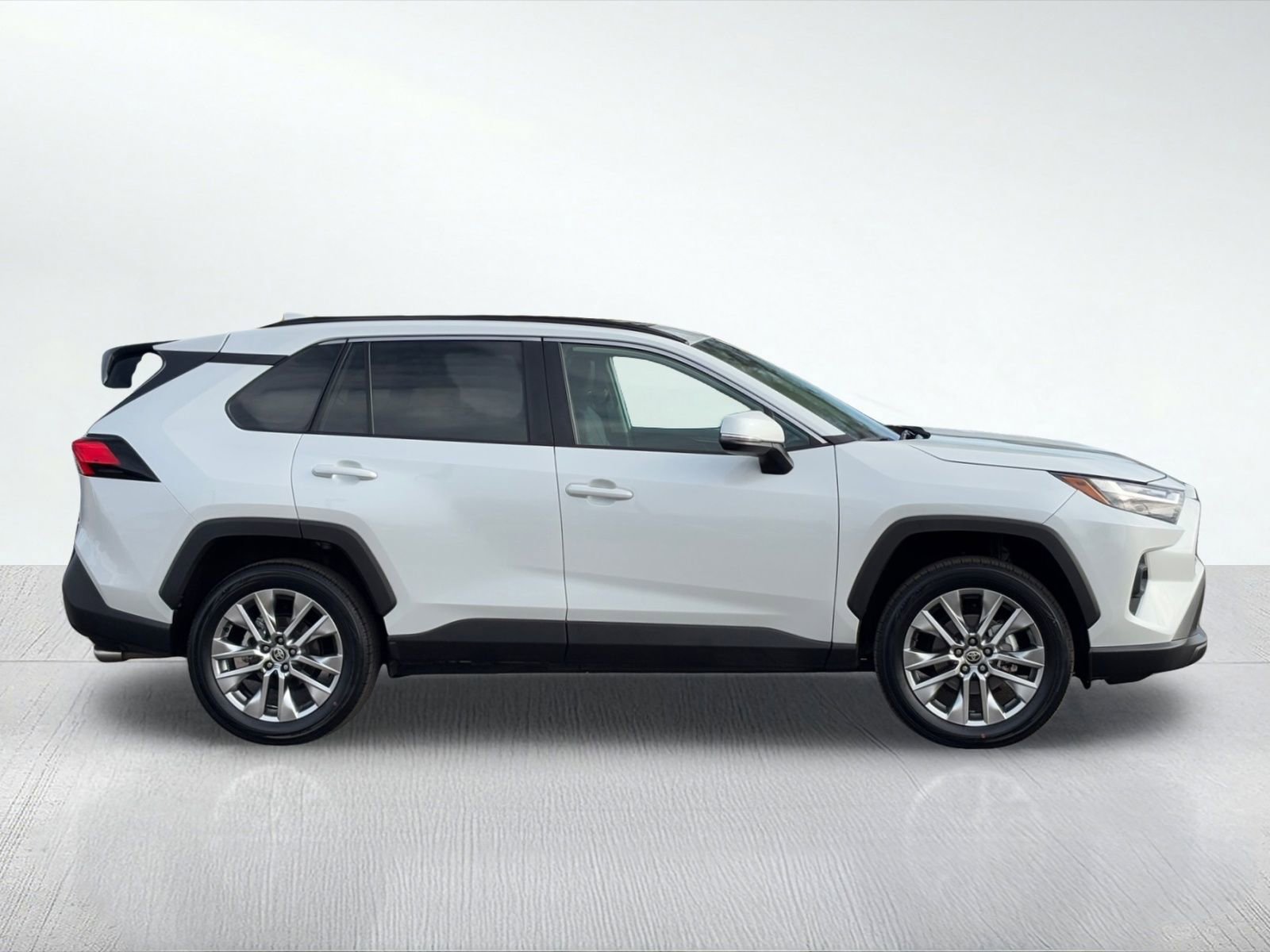 Certified 2025 Toyota RAV4 XLE Premium image 10