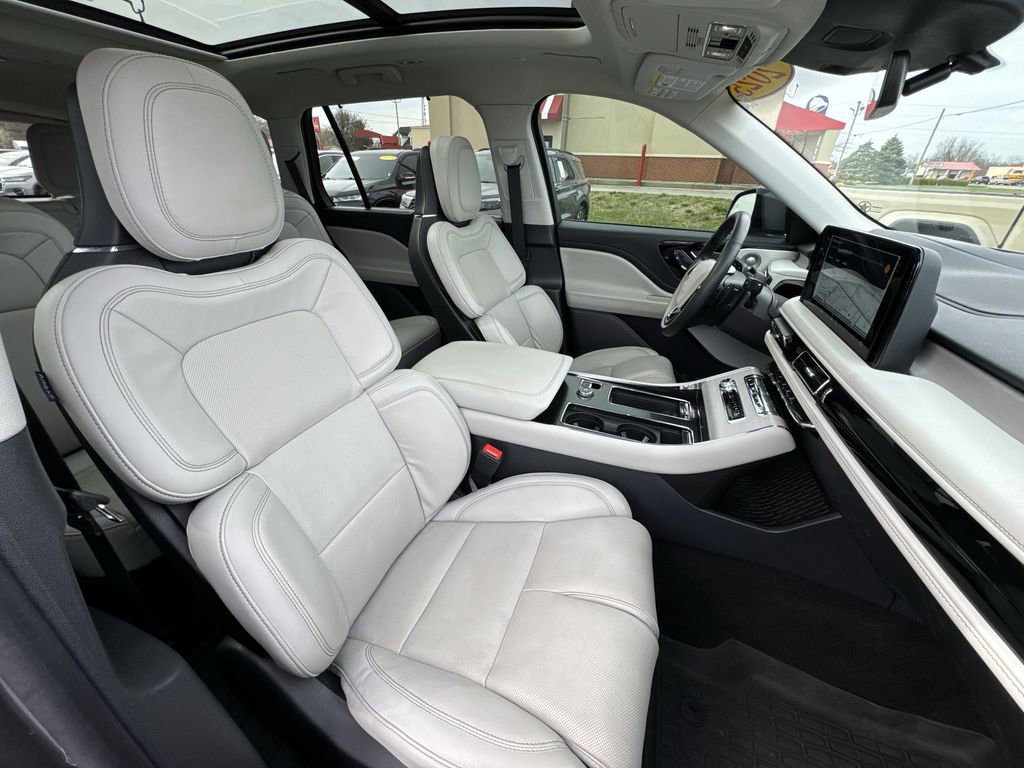 Used 2025 Lincoln Aviator Reserve w/ Equipment Group 201A image 26