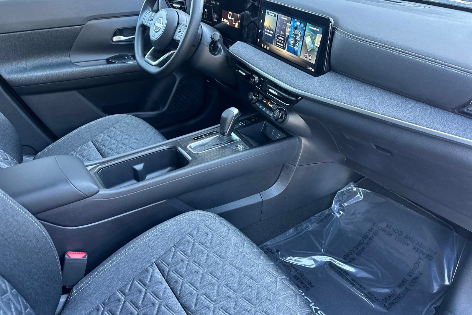 New 2026 Nissan Kicks SV w/ SV Premium Package FWD image 19