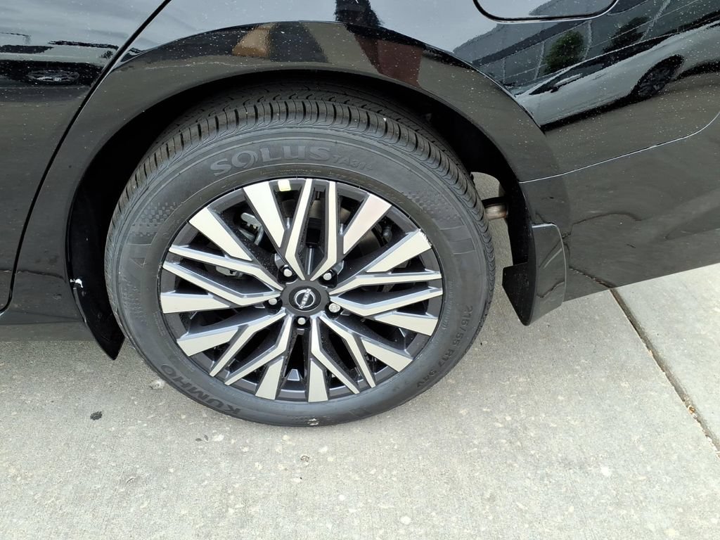 New 2026 Nissan Altima 2.5 SV FWD image 10