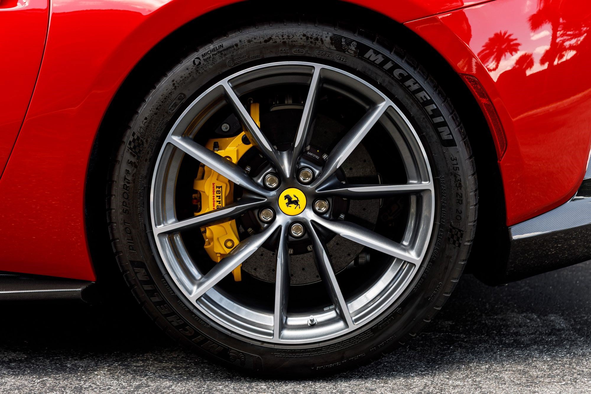 Used 2023 Ferrari 812 GTS RWD image 44