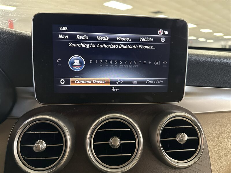 Used 2019 Mercedes-Benz GLC 350e 4MATIC image 9