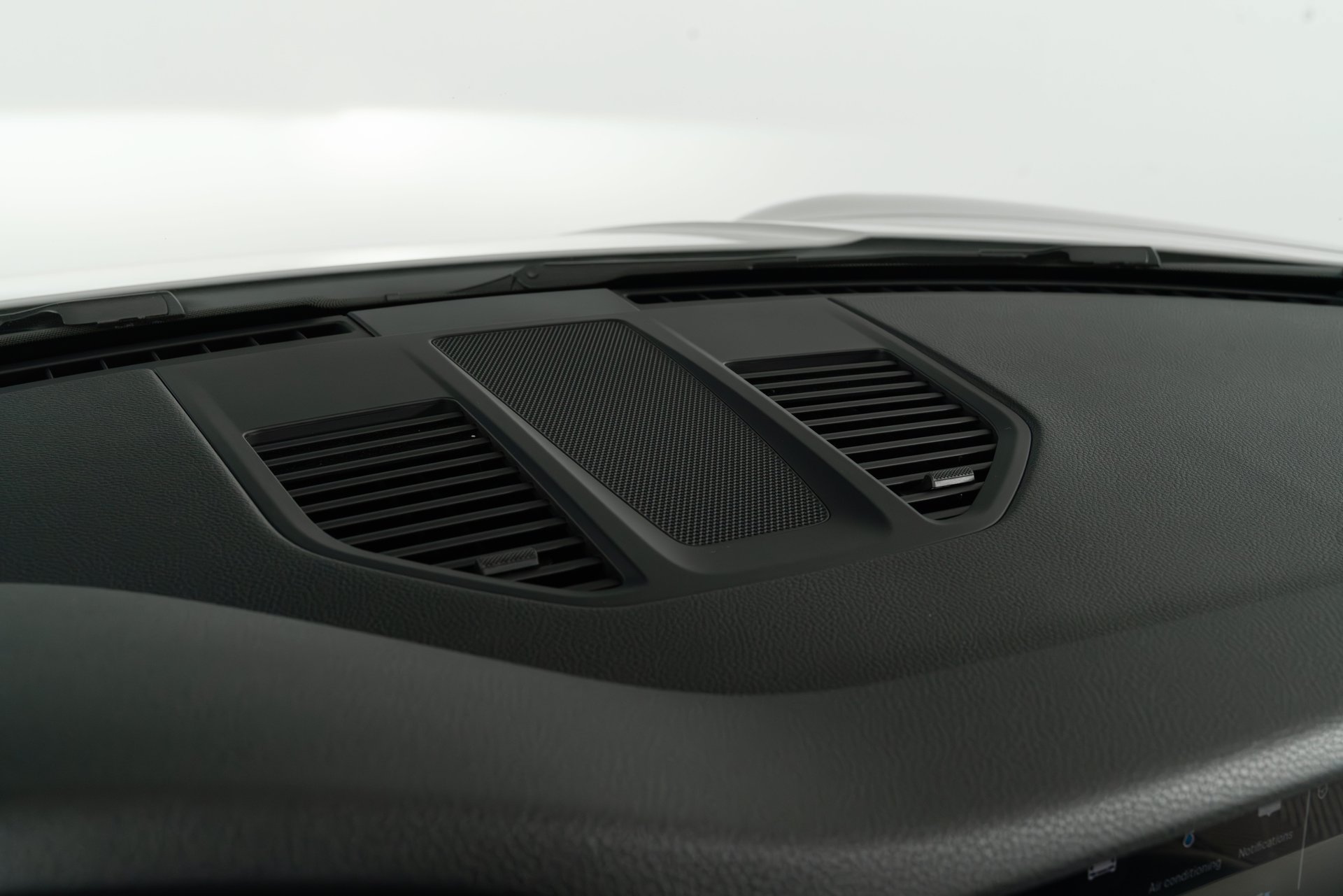 Used 2024 Porsche 911 Carrera image 36