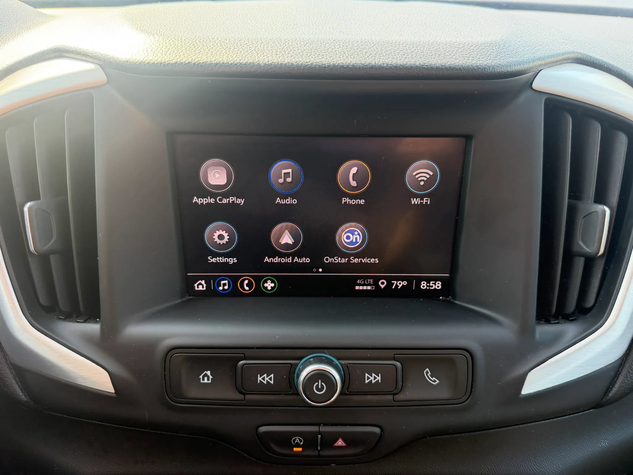Used 2023 GMC Terrain SLE FWD image 18