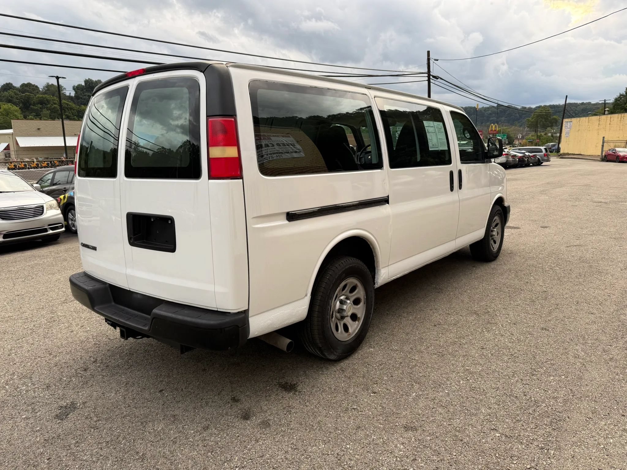 Used 2012 Chevrolet Express 1500 AWD image 6
