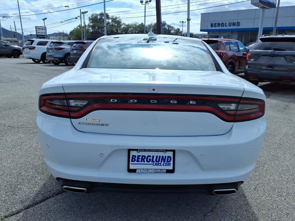 Used 2023 Dodge Charger SXT RWD image 5