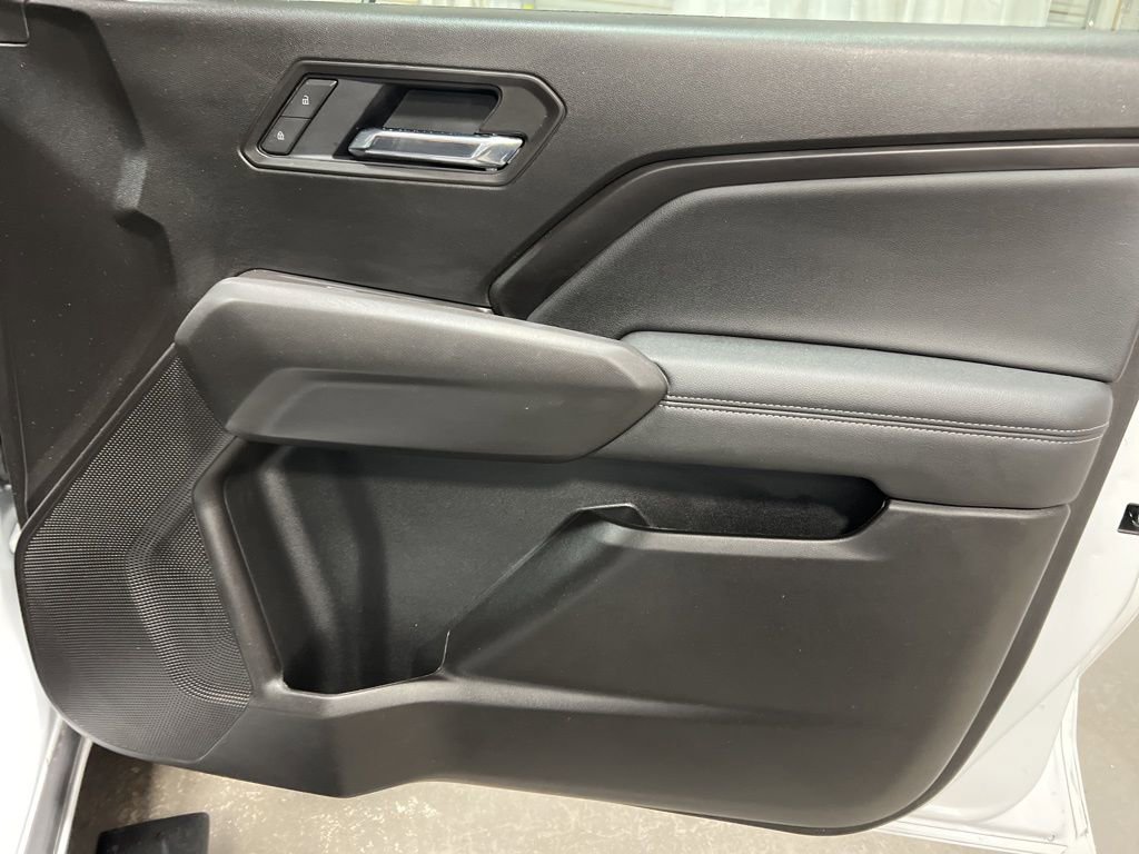 Used 2025 Chevrolet Colorado LT w/ LT Convenience Package image 12