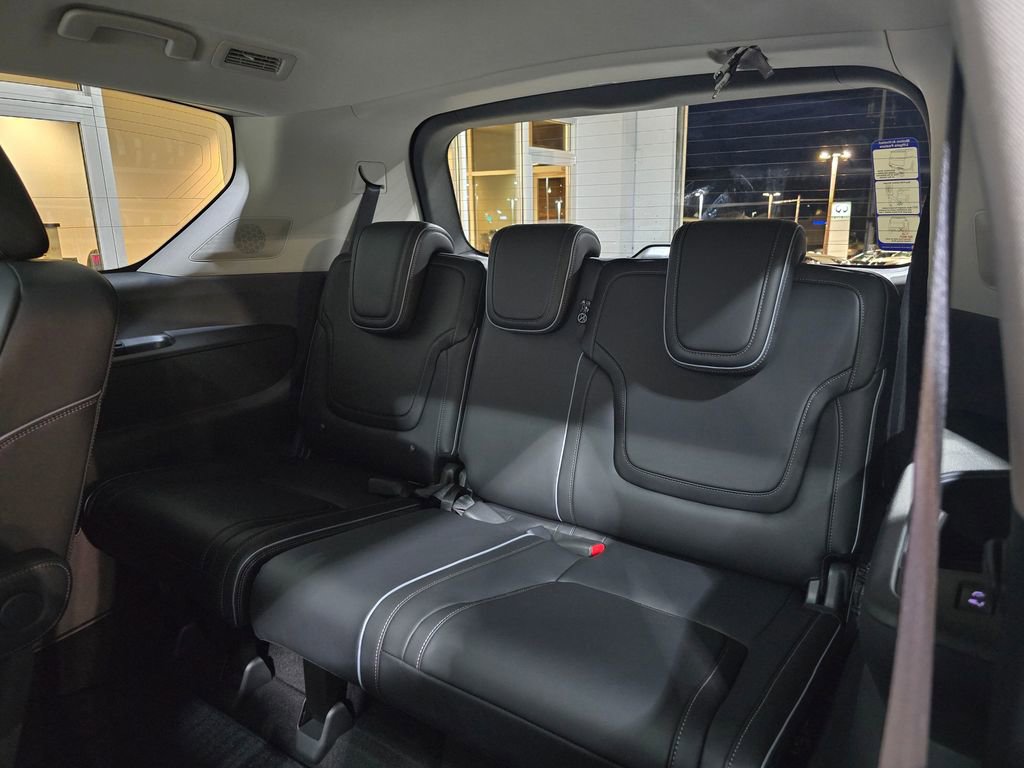 New 2025 INFINITI QX80 Luxe w/ Cargo Package image 30